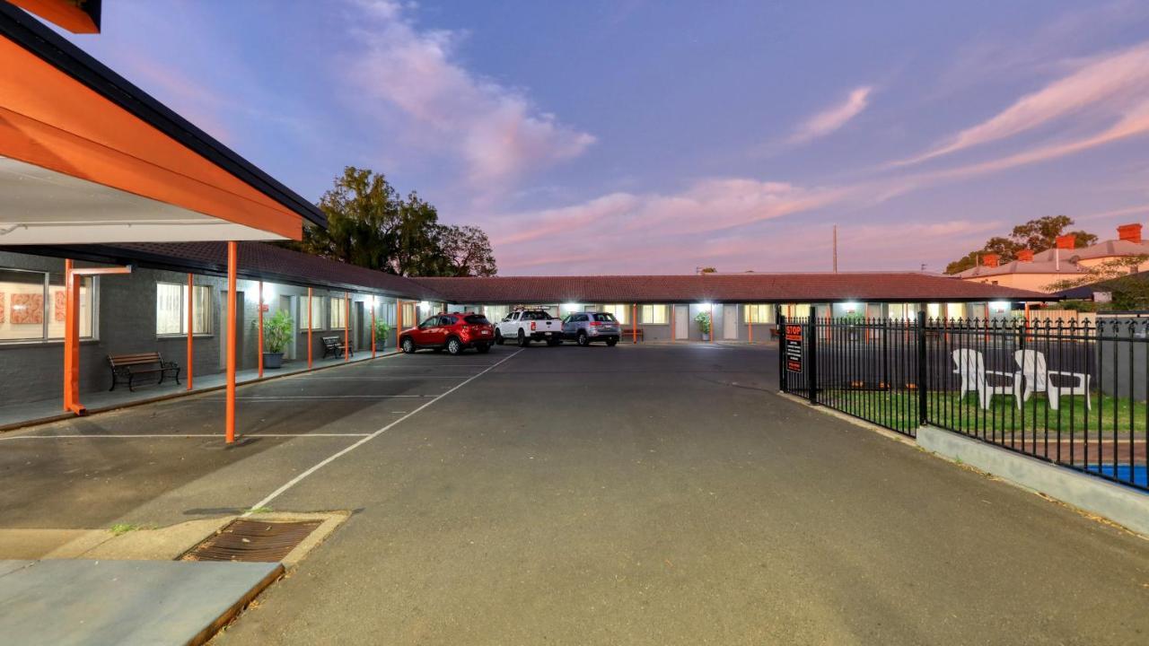 Country Leisure Motor Inn Dubbo Exterior foto